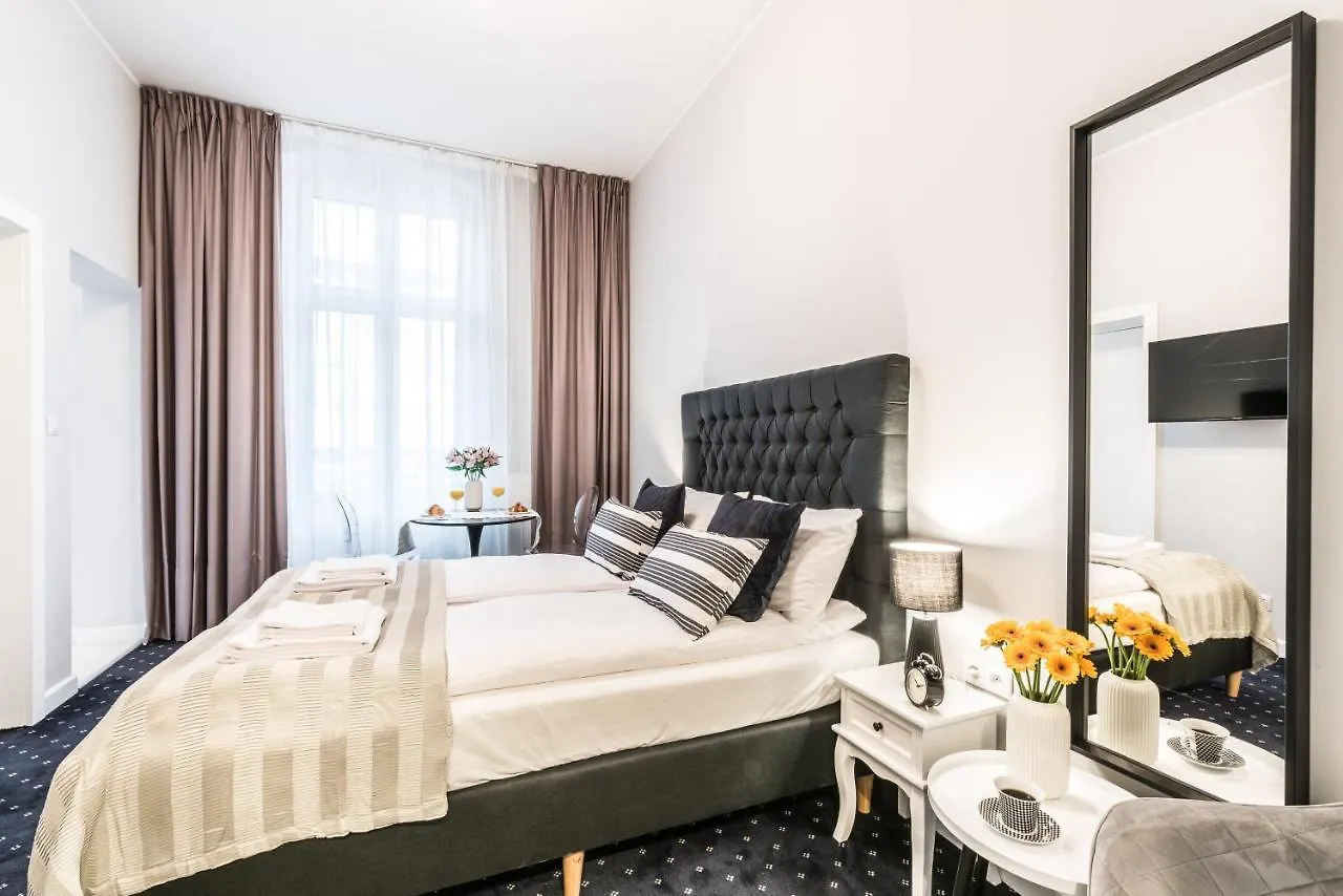 Serenity Aparthotels - Old Town Poznan By Friendly Apartments 0*,